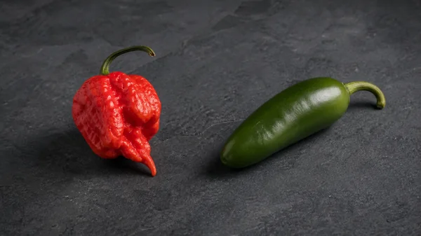 Carolina Reaper vs Jalapeno: The Heat Gap Explained