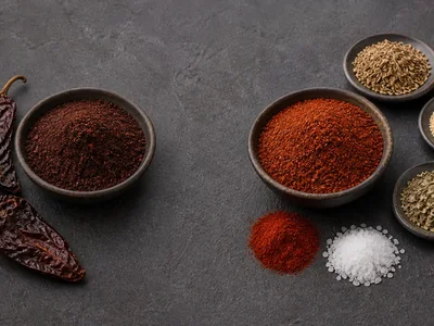 Chipotle Powder vs Chili Powder: Read the Label First