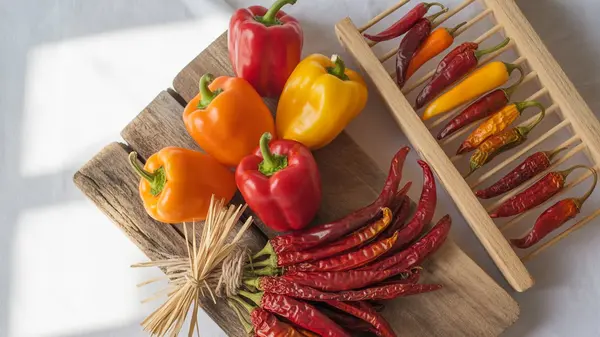 How to Dry Peppers at Home